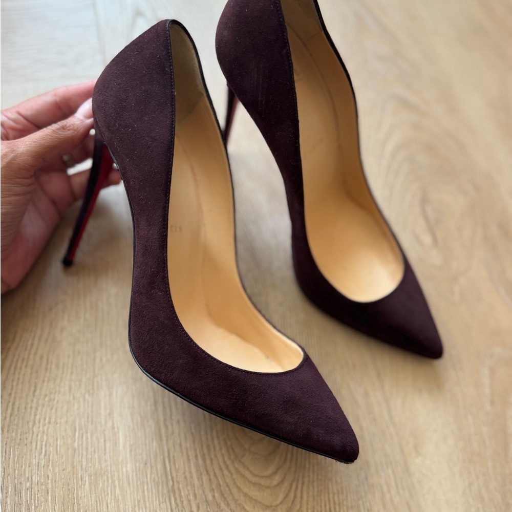 Christian Louboutin Burgundy Stiletto pumps
